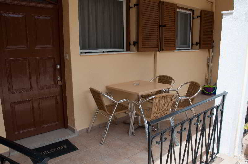 Kokoros Apartments Kato Korakiana Dış mekan fotoğraf