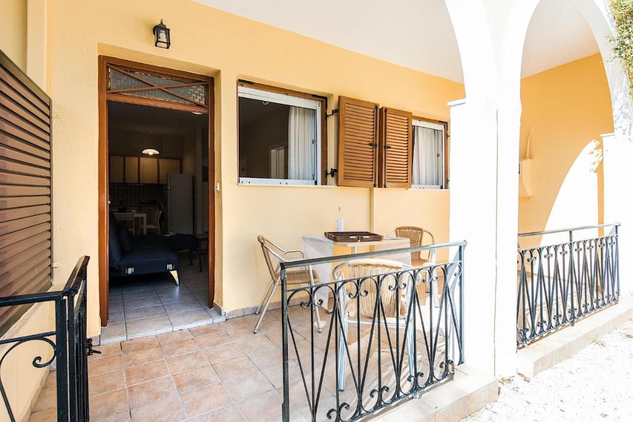 Kokoros Apartments Kato Korakiana Dış mekan fotoğraf
