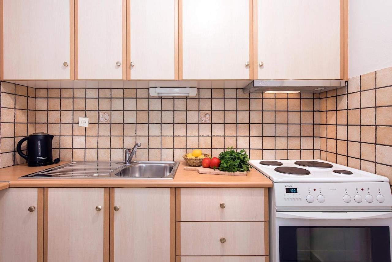 Kokoros Apartments Kato Korakiana Dış mekan fotoğraf